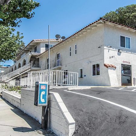 安纳海姆奥朗热6号酒店 奥兰治 外观 照片